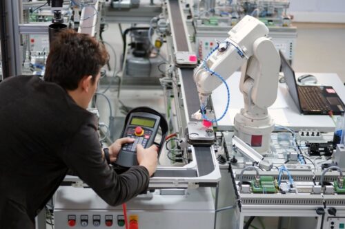 Industrial electronics manufacturer EMS LeeMAH